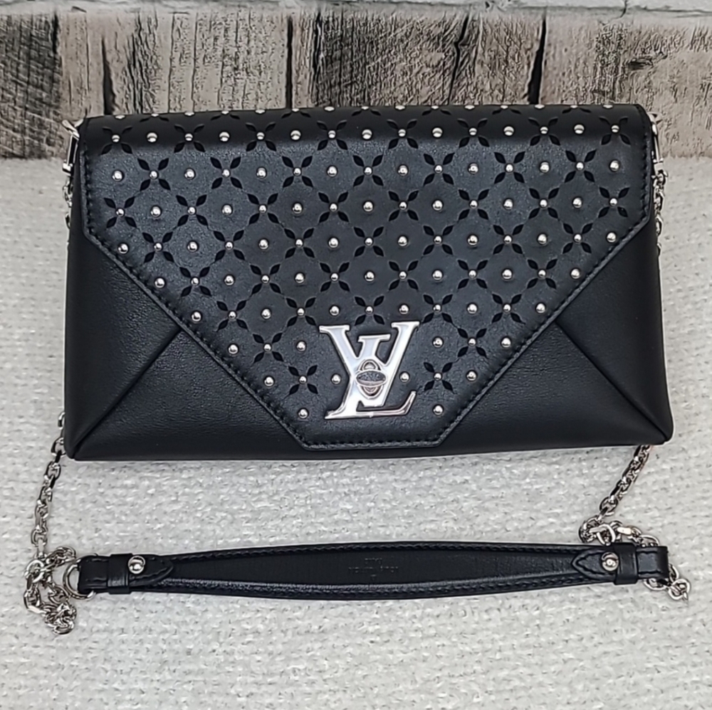 RARE Louis Vuitton Love Note Studded Purse - Picture 4 of 5